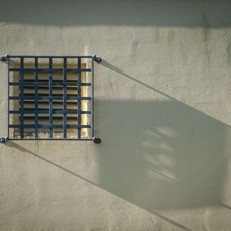 Shadow Grate